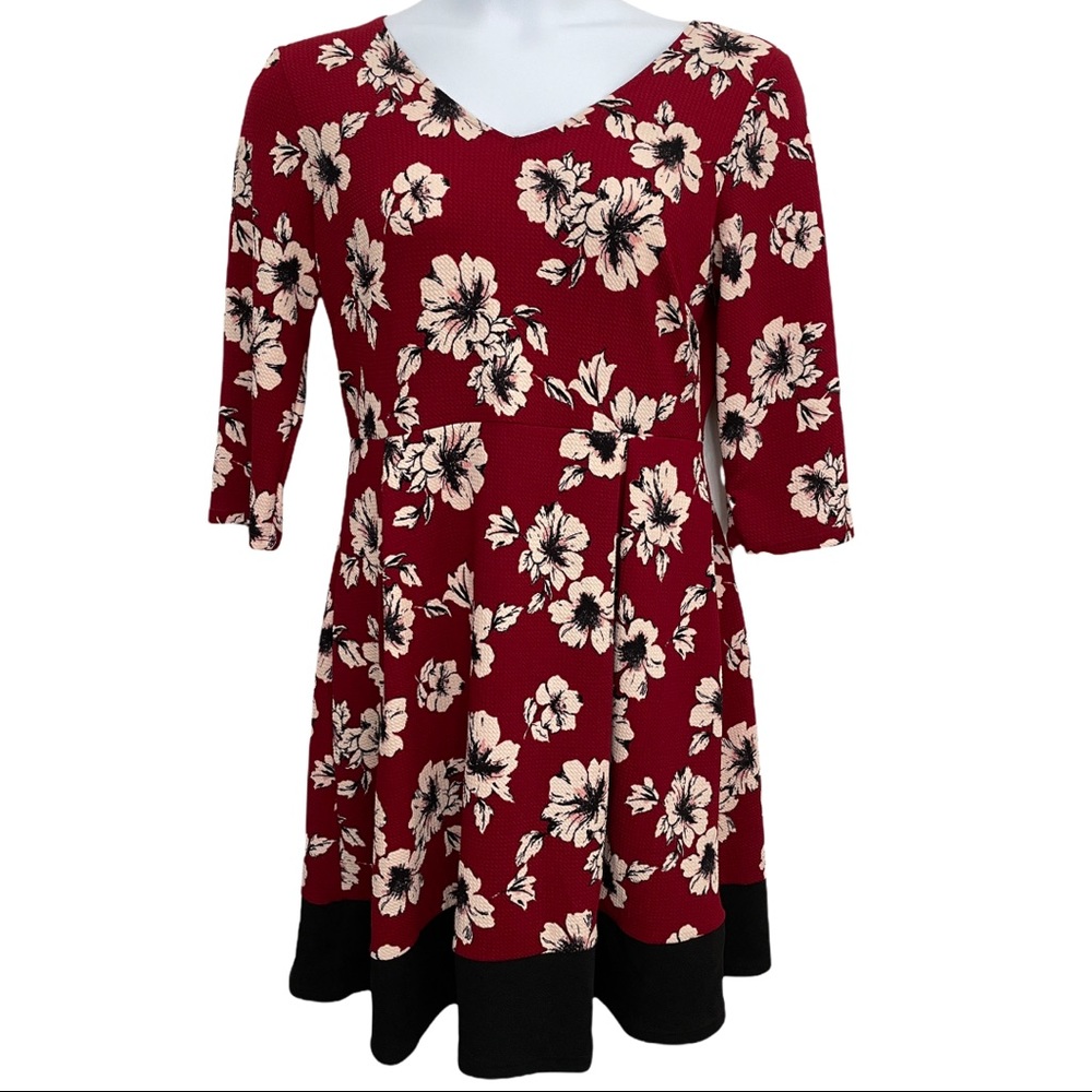 Dress Wrinkle Resistant Floral Fit & Flare Curve-V-neck 3/4 Slv RedBlackWhite XL